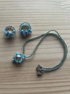ハンドメイド　ネックレスとリング