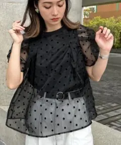 Deux amour フロッキードットパフスリーブオーガンジーTシャツのサムネイル