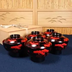 雅な逸品 天然木製 蓬莱山蒔絵 大振 煮物椀 雑煮椀 5客 共箱 雅な逸品 天然木製 蓬莱山蒔絵 大振 煮物椀 雑煮椀 5客 共箱 - メルカリ