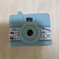 サンリオキャラクター　カシャカシャカメラ　シナモン ガチャガチャ