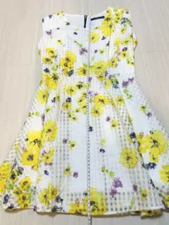 ページボーイ ノースリーブ ワンピース