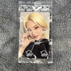 ITZY チェリョン tunnel vision d賞 直筆サイン入りうちわ - メルカリ