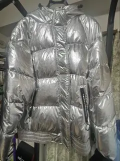 GAP山田優さんも愛用　シルバー ダウンジャケット フード付き