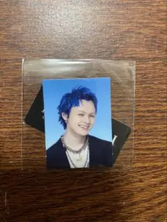 岡尾琥珀　カプセル　証明写真