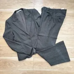 【theory luxe】スーツセットアップ（グレーストライプ）