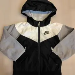 Nike フード付きジャケット 黒/白/グレー　92-98cmのサムネイル