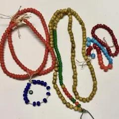 ホワイトハーツ 白芯 トレードビーズ 中粒 ヴィンテージ 赤