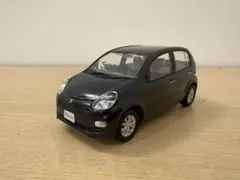 トヨタ ポルテ カラーサンプル （ラベンダーマイカメタリック） - メルカリ