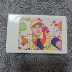 n*n様 パンダドラゴン パラゴン チェキ ようた 黄 新品未使用 ③ パンダドラゴン パラゴン ハピカ ようた 黄 新品未使用 ダイナー衣装