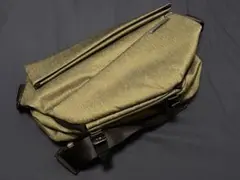 NIID R1 ボディバッグ ライトグリーン