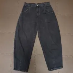bershka ベルシュカ バレルレッグデニム