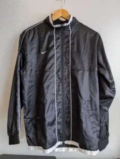 83【美品】NIKE ナイキ ウインドブレーカー トラックジャケット 黒 S