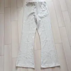 美脚パンツ