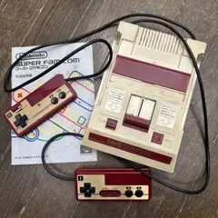 ファミリーコンピュータ　本体 コントローラー付き　②