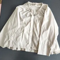 最終値引き❣️ベージュ フリルデザイン ジャケット
