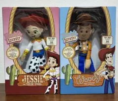 【新品未開封】トイストーリー　箱入りぬいぐるみ　ウッディ　ジェシー　2種類