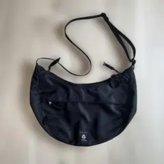 ディズニーストア ショルダーバック黒 ミッキー