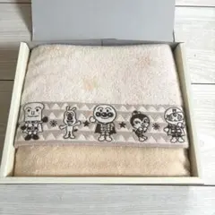 新品　アンパンマン フェイスタオル