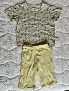 UNIQLO　スヌーピー　110cm パジャマセット (淡い黄色)