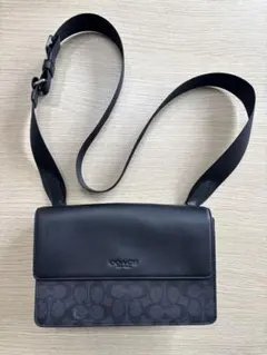 COACH ブラック ショルダーバッグ 中型