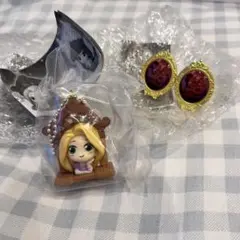 ラプンツェル　キーホルダー　リング　指輪　ガチャガチャ