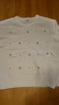 earth ビーズ装飾 ホワイトニットセーター 長袖