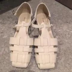 オデットエオディール　グルカサンダル