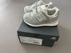 New Balance ニューバランス　グレー 13.5㎝