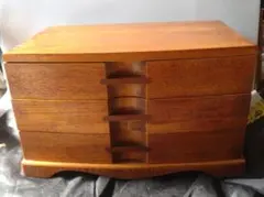 Item thumbnail for item 0e47c7ad-d480-4640-bfc3-22d7707d9ea0