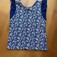 ユニクロ　リバティ　フリルノースリーブ　120㎝