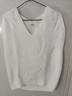 オフホワイト Vネック ニット 半袖