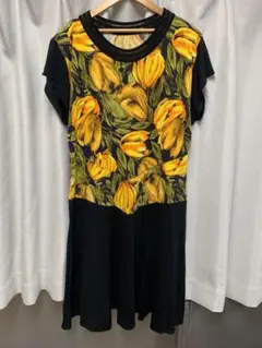 下北沢古着　昭和レトロ　チューリップ柄　花柄ワンピースゆったり大きめ