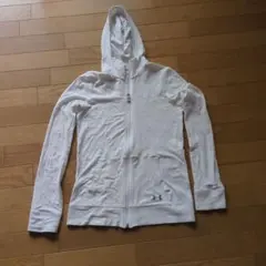 Under Armour ホワイト フルジップパーカー