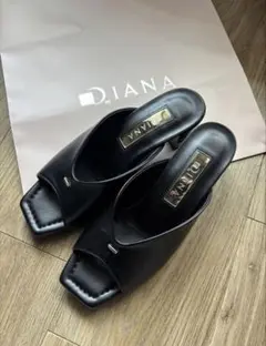 新品同様★ダイアナ　サンダル　Ｍのサムネイル