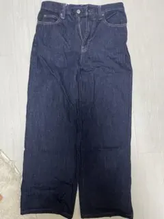 ダークブルーストレートレッグデニム