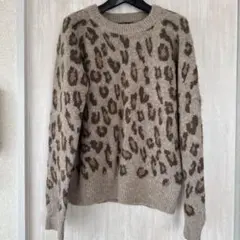 A.P.C. ESTHERヒョウ柄セーター Sサイズのサムネイル