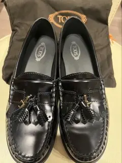 TOD'S タッセルローファー ブラック美品のサムネイル