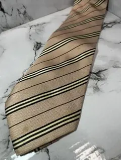 【Burberry  London】⭐︎ネクタイ⭐︎ ⭐︎ピンク⭐︎ ⭐︎ピンク⭐︎