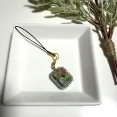 ビーズ刺繍☆携帯ストラップ