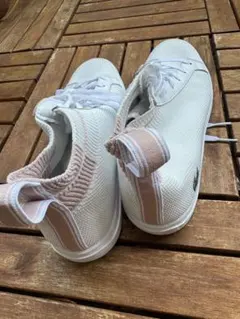 ハイカット スニーカー