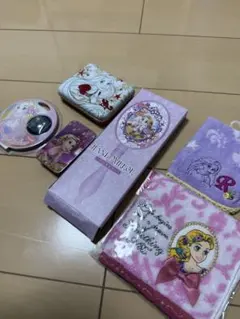 ディズニープリンセス グッズまとめ売り ラプンツェル　ハンドミラー タオル　他