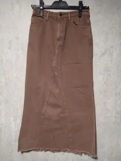 Item thumbnail for item 9f4158cf-7448-48fd-85df-3980904ea064