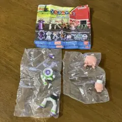 ガチャガチャ　カプセルトイ　トイストーリー　バズ・ライトイヤー　ポークチョップ