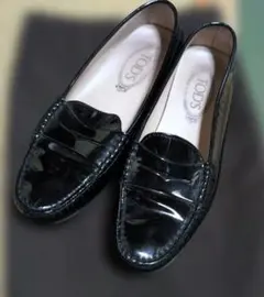 TOD'S トッズ パテントレザー フリンジ ローファー ブラック - メルカリ