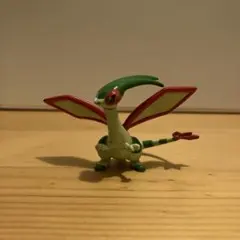 フライゴン　初期　モンコレ　ポケモンフィギュア