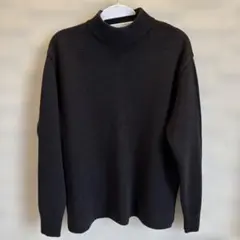 ユナイテッドトウキョウ　ブラック ウールミラノリブモックネック　セーター
