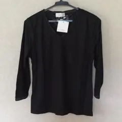新品★未使用品　七分VネックTシャツ　黒