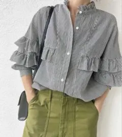 スピックアンドスパン　コットンシルクティアードフリルスリーブブラウス　ブラウス Spick & Span（スピックアンドスパン）の「コットンシルクティアード