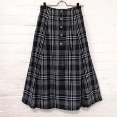 Riche glamour チェック柄ロングスカートのサムネイル