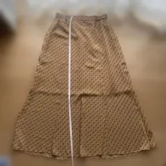 GU 花柄ロングスカート